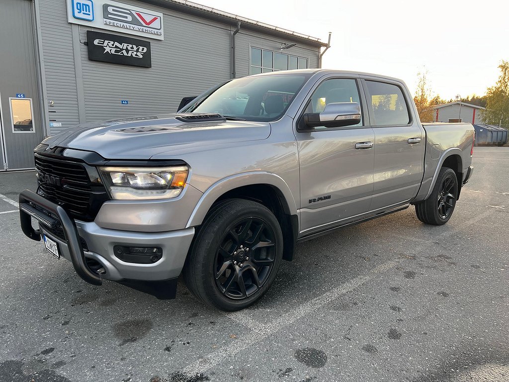 Dodge Ram 1500 Laramie Night Edition All utr, Superskick!