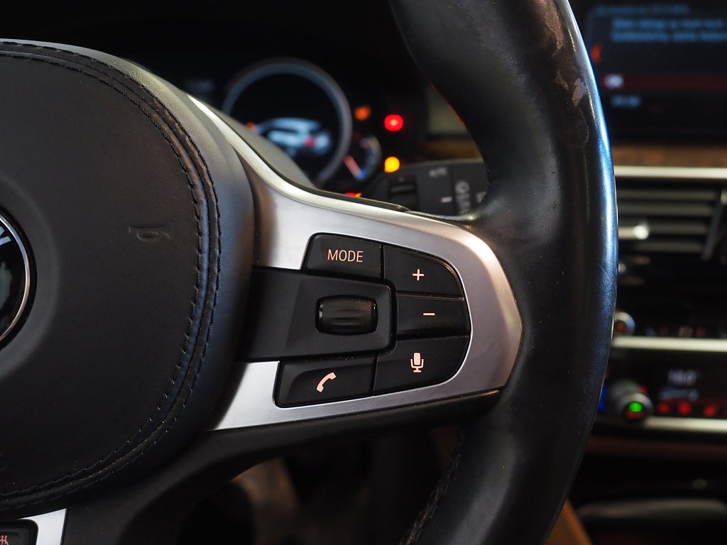 BMW 530 d xDrive 265hk Touring M Sport Pano H/K 360° Se Spec! 2018