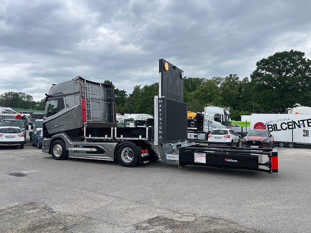 DAF XG+ 530 4x2 TMA Bil MaxiSign Online & Verdegro