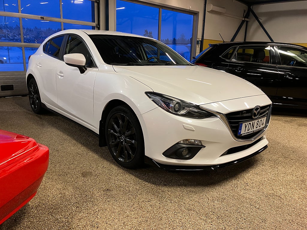 Mazda 3 Sport 2,0 165 hk Vision R SKYACTIV-G (Navi/Kamera/Värmare)