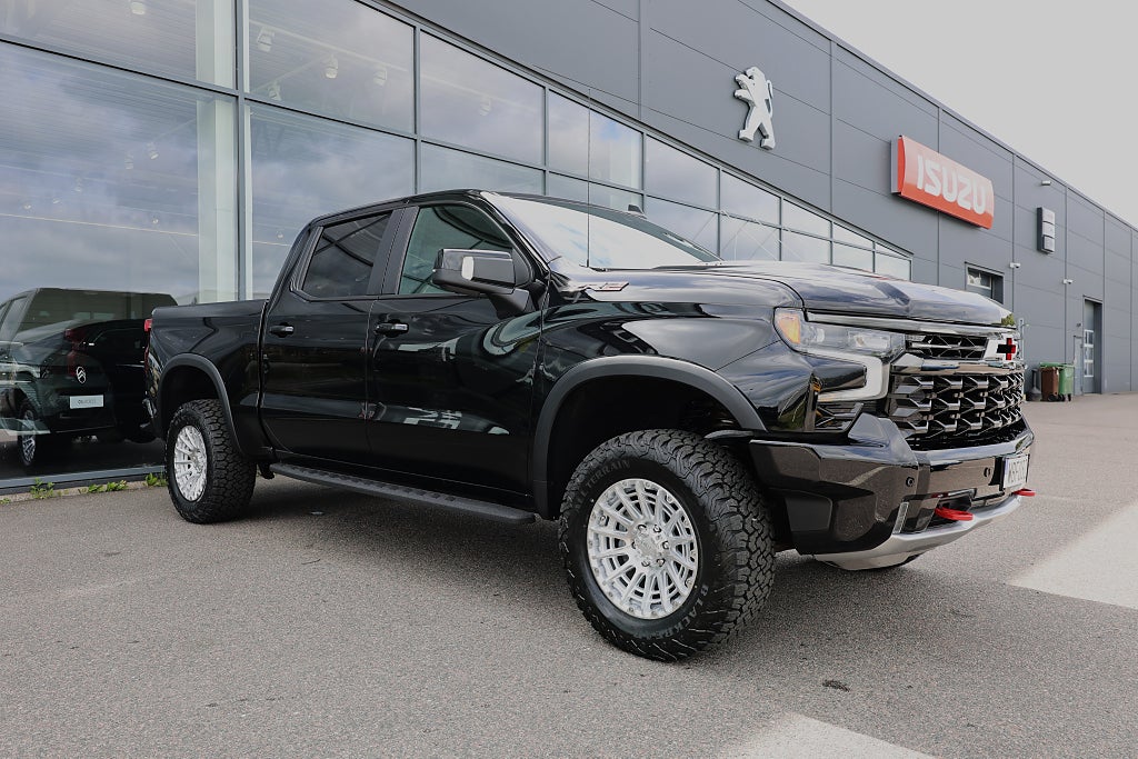 Chevrolet Silverado ZR2 6.2L V8 1500 Crew Cab LÅG SKATT 3066kr/år