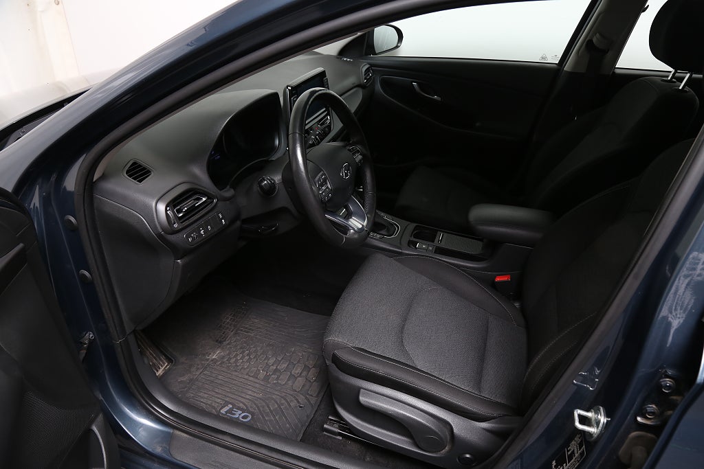 Hyundai i30 1,0 T-GDi 120hk MHEV Essential Kombi Aut Kamera Carplay 2023