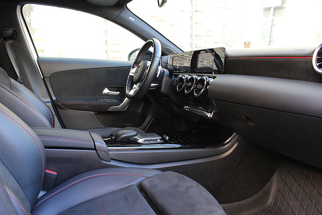 Mercedes-Benz A 2021 - miniatyr 18