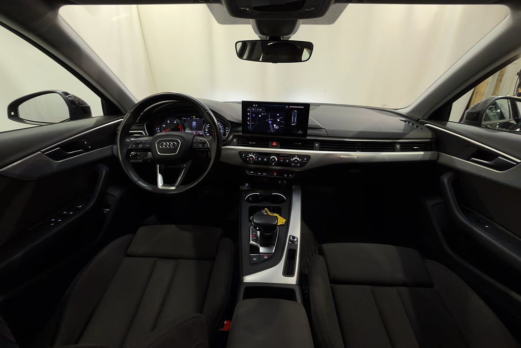 Audi A4 2023 - miniatyr 14