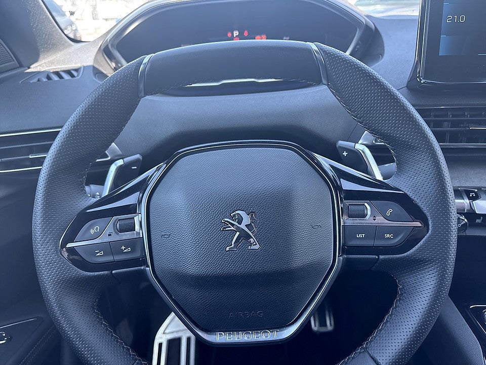 Bild på Peugeot 3008 GT 1.2 PT 130hk Aut CARPLAY