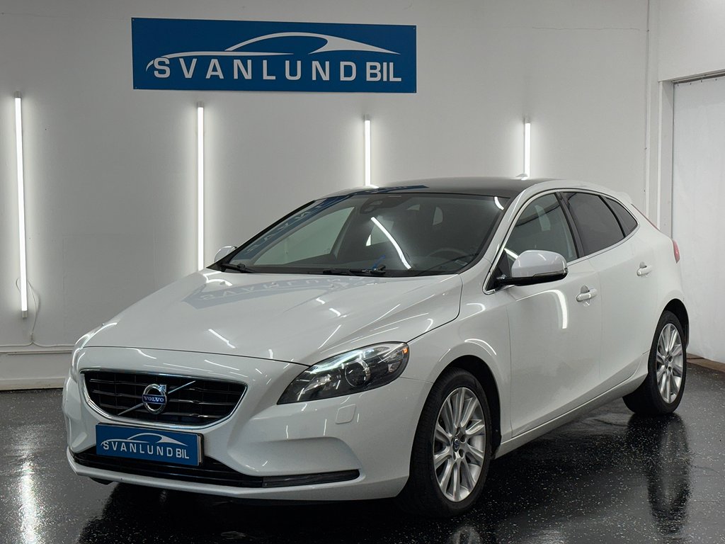 Volvo V40  D3 Manuell, 150hk, 2013/B-kam/Drag/Ny-serv/Ny-bes
