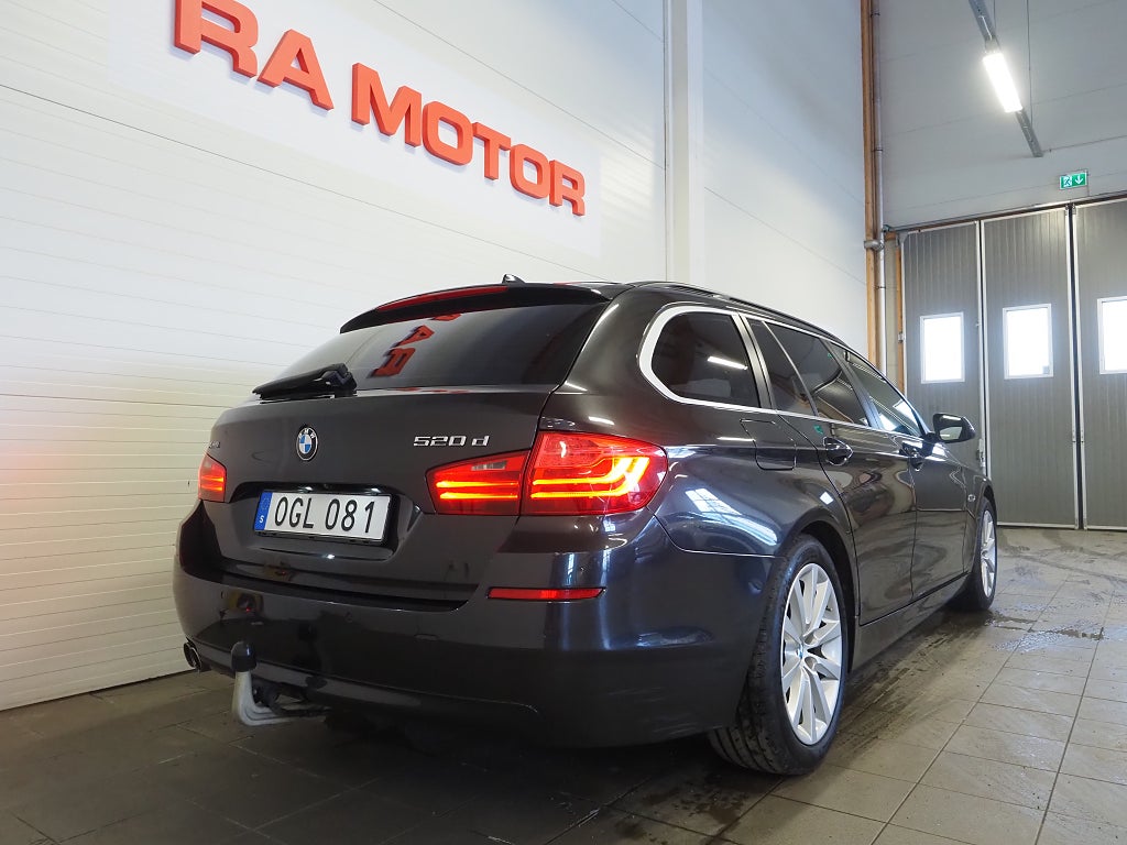 BMW 520d xDrive Touring Aut Navi Pro Kamera Drag M-Värm Läder 2017