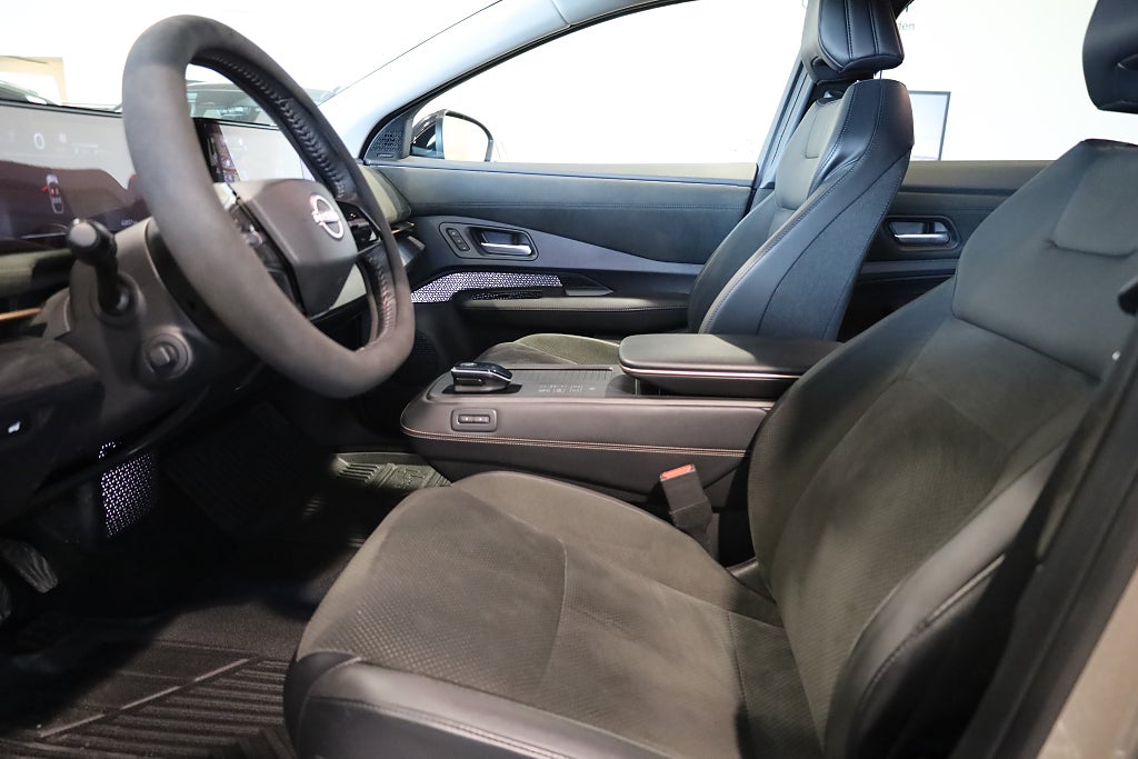 Nissan Ariya 87 90 kWh Evolve Pano Drag ProPilot Bose 360° Navi 2023