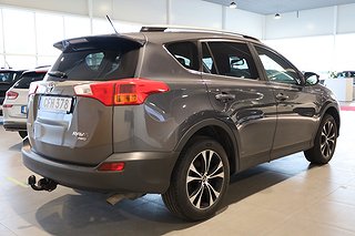 SUV Toyota RAV4 5 av 16