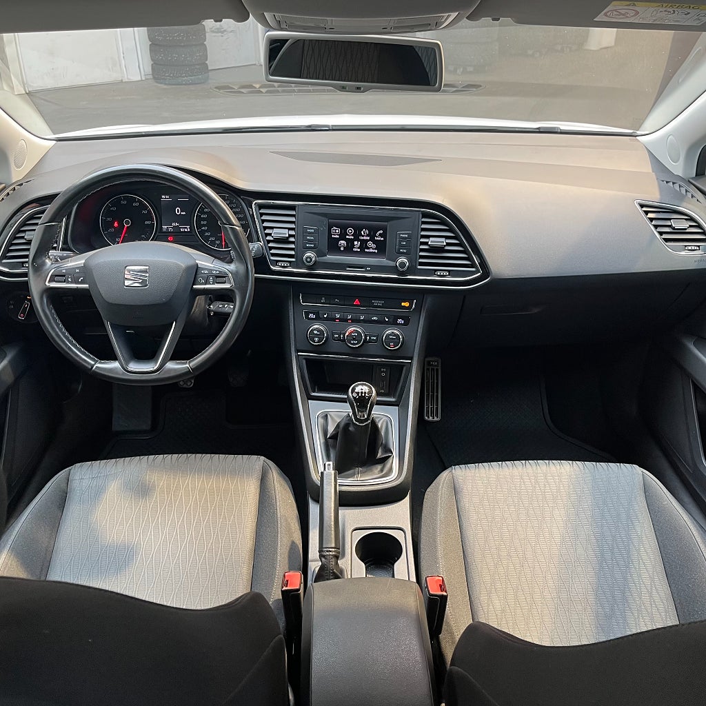 Seat Leon 1.2 TSI Style Värmare P-sensorer Farthållare Bluetooth