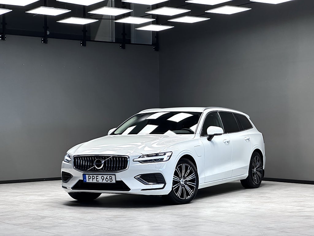 Volvo V60 Recharge T6 AWD Inscription Expr. /Navi/Drag/Carplay