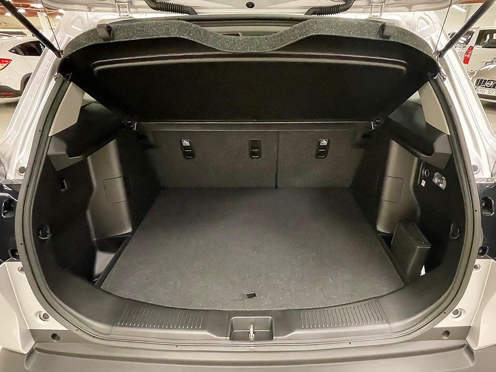 Suzuki S-Cross Nya 1.4T AT Hybrid Inclusive MC