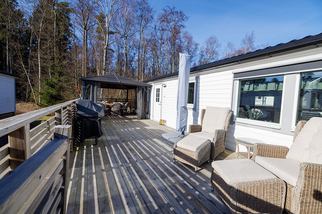 MNAB Fritidsboende  Vid Vänerns strand - Plats 1018 på Kronocamping L