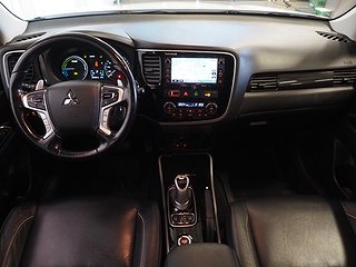 SUV Mitsubishi Outlander 15 av 23