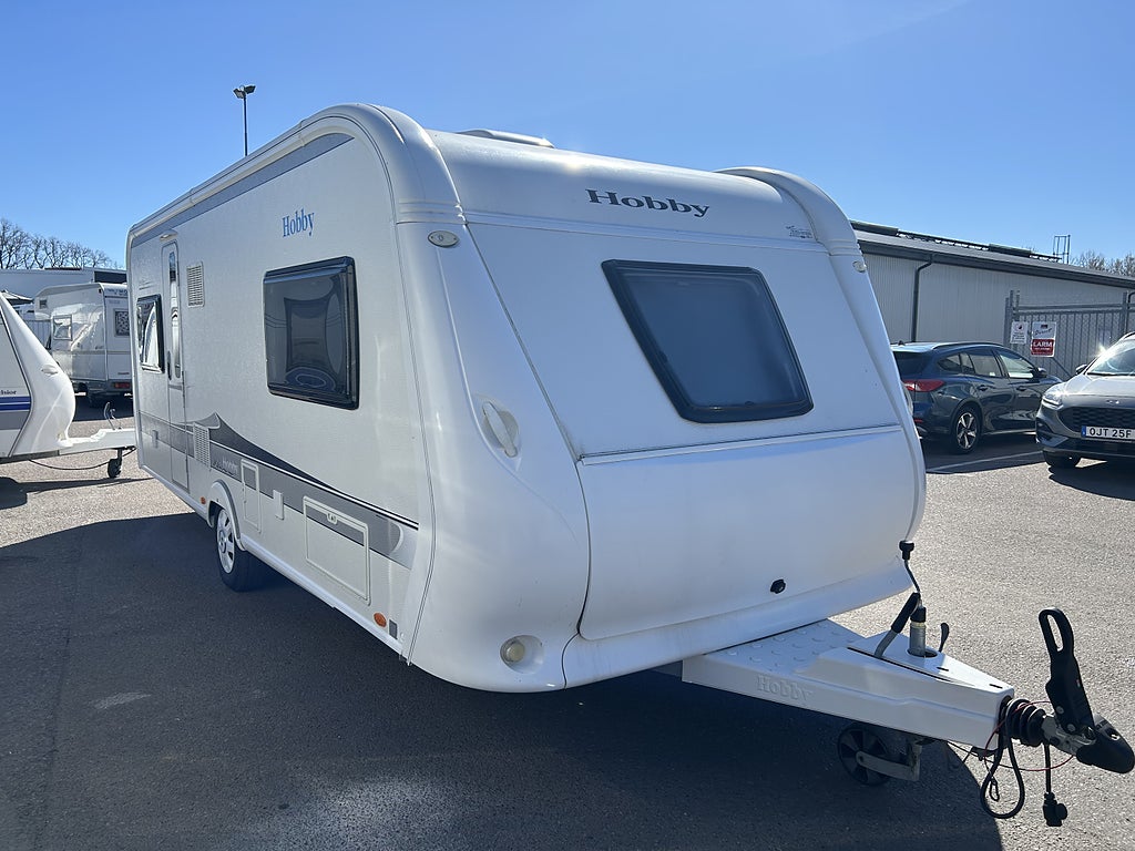 Hobby 560 UL PRESTIGE Långbäddar