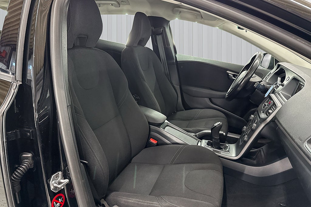 Volvo V40 2015