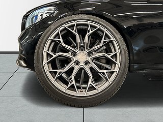 Mercedes-Benz C 400 4M AMG S&Vhjul/Pvärm/Pano/Drag/Burmester