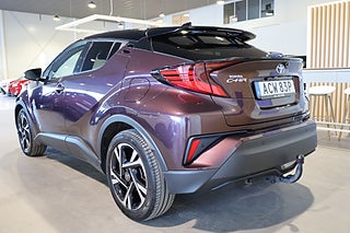 SUV Toyota C-HR 3 av 26
