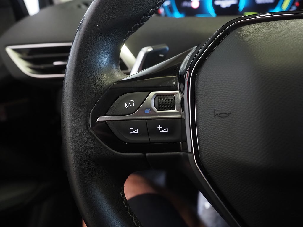 Peugeot 3008 Allure 300HK AWD Plug in Hybrid |Drag|Kamera|Navi| 2022