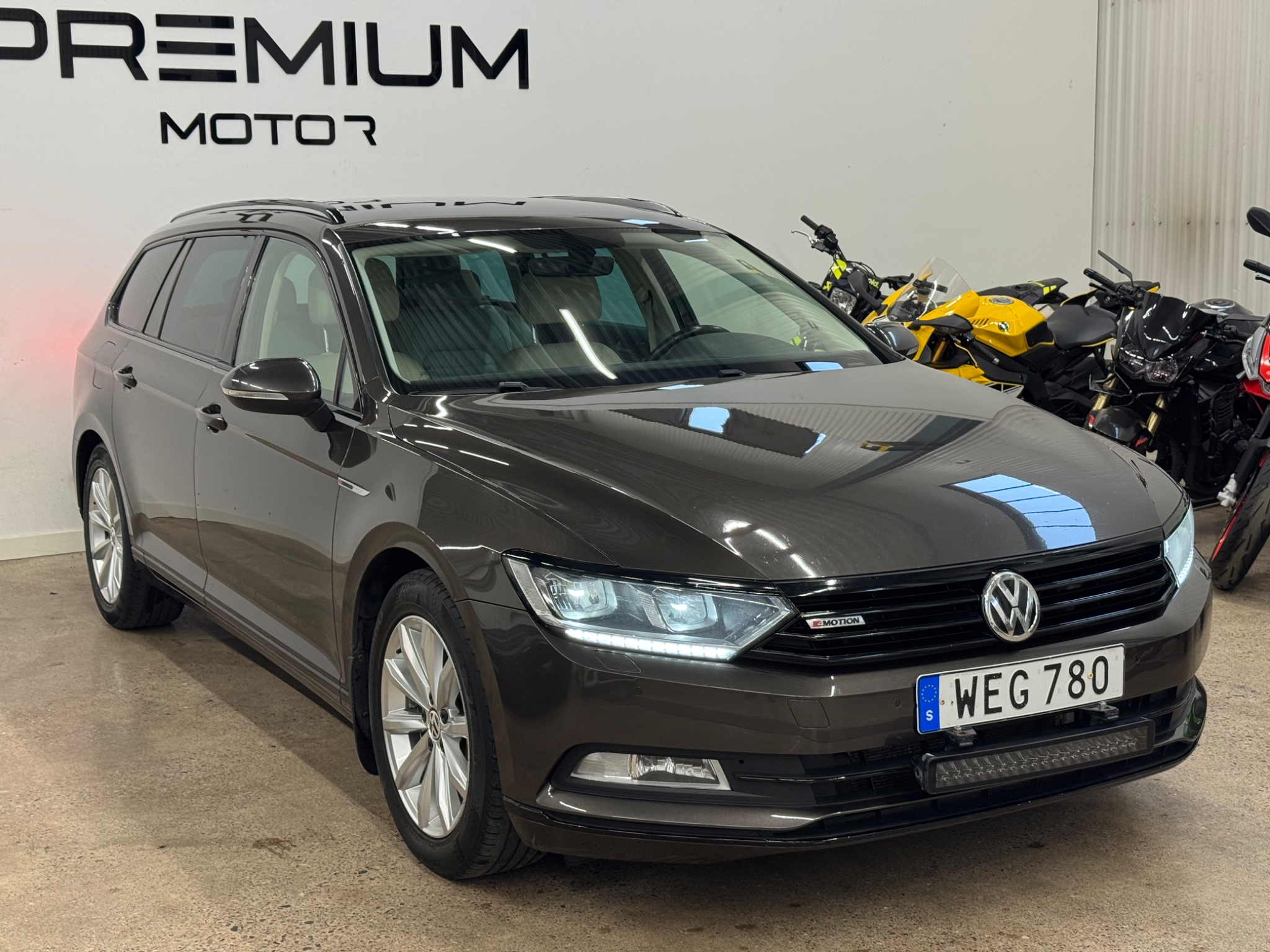 Volkswagen Passat 2015, bild 2/48