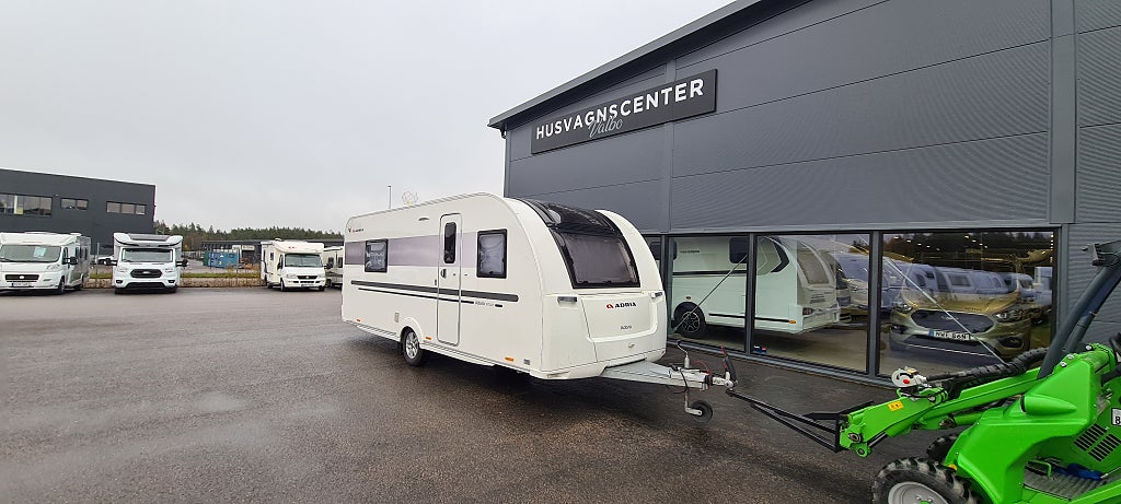 Adria Adora 572 UT "Alde + Solceller"