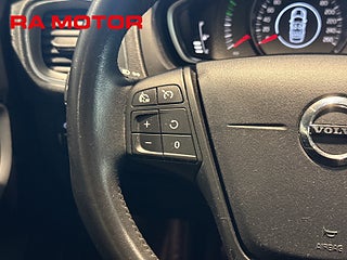 Halvkombi Volvo V40 13 av 25