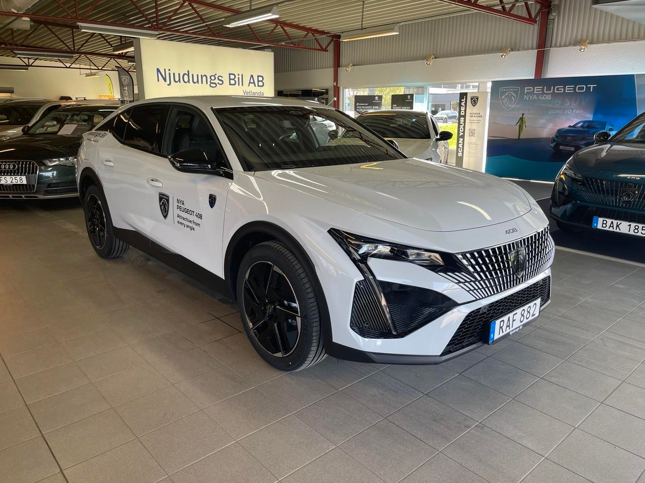 Peugeot 408