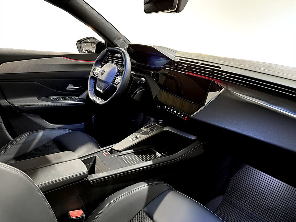 Bild på Peugeot 308 5D GT 1.2 PT 130hk Aut - 360, CARPLAY