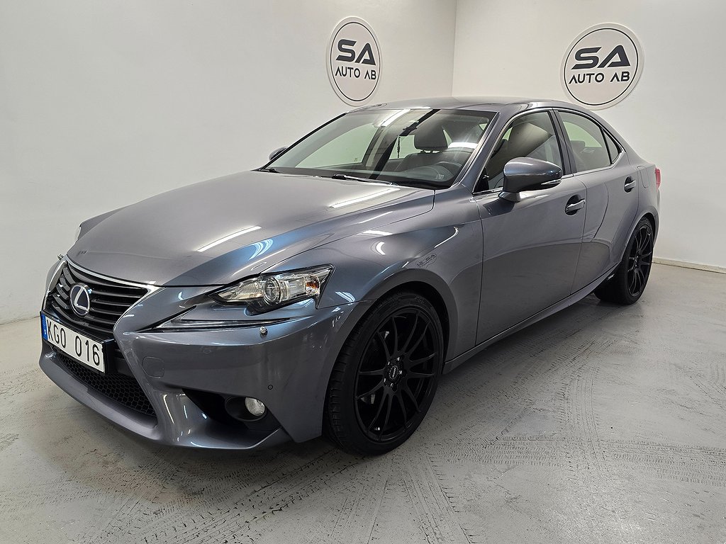 Lexus IS 300h 2.5 CVT Executive Auto navi Nyservad