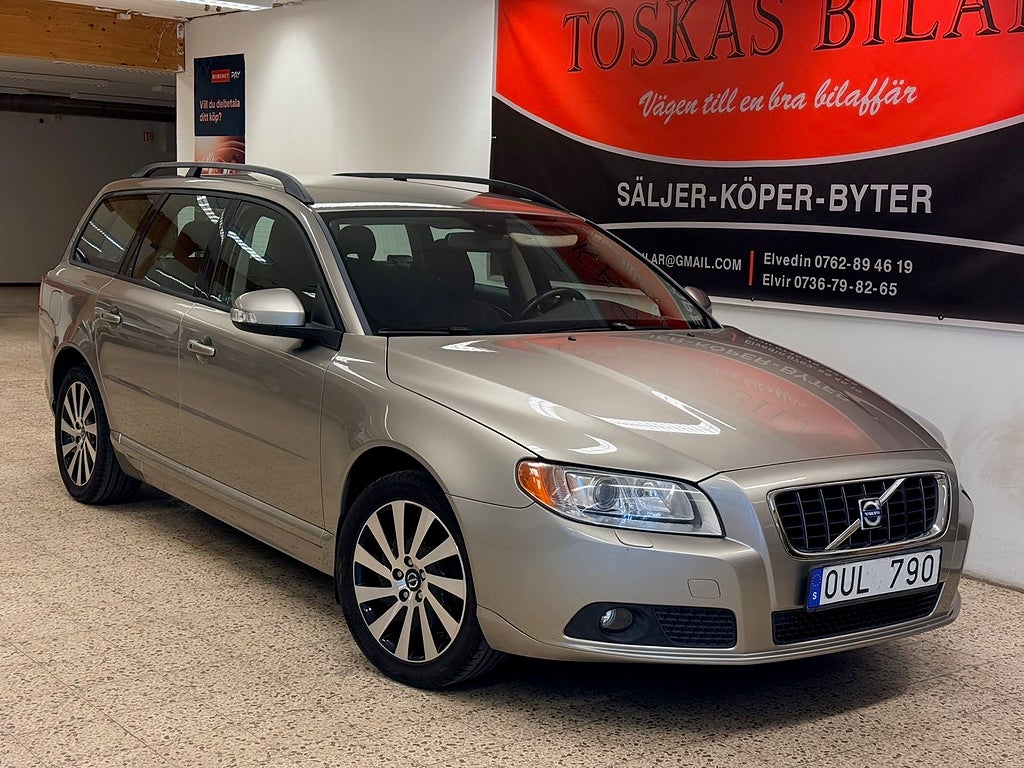 Volvo V70 2.0F Momentum Euro 4/endast 14900 mil/hemlev/avb