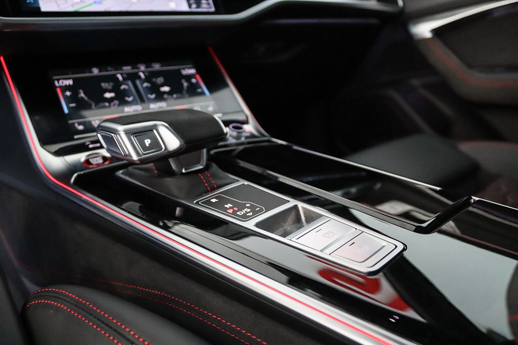 Audi RS6 Performance MOMS HuD RS-Design Pano Alpin