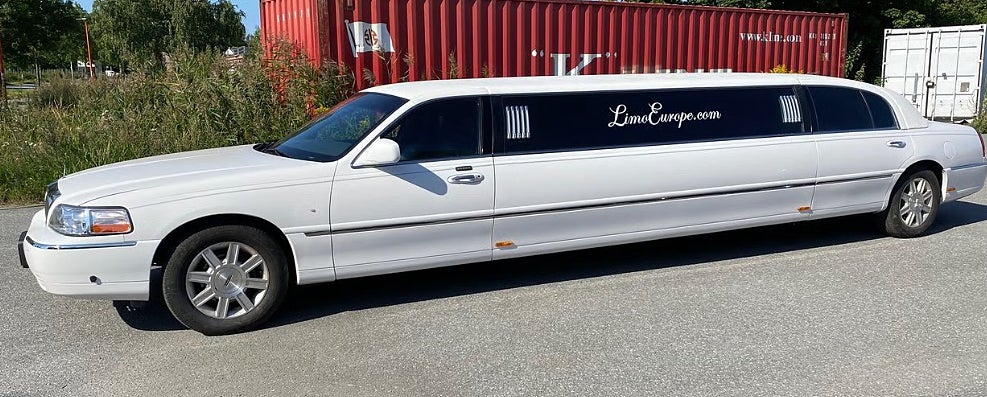 Lincoln Town Car 2011