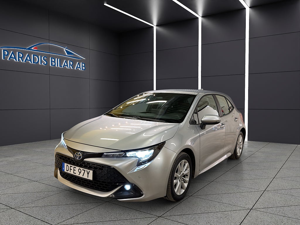 Toyota Corolla Hybrid e-CVT Active Plus Ny servad
