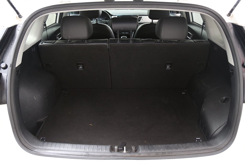 Kia Niro P-HEV 141hk Advance Plus Aut Extraljus Motorv Dragkrok 2019