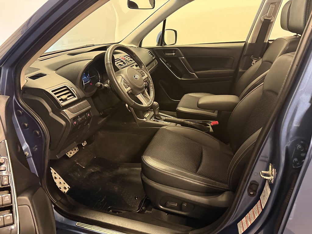 Subaru Forester 2,0i 150hk XS AWD Aut Dragkrok 2019