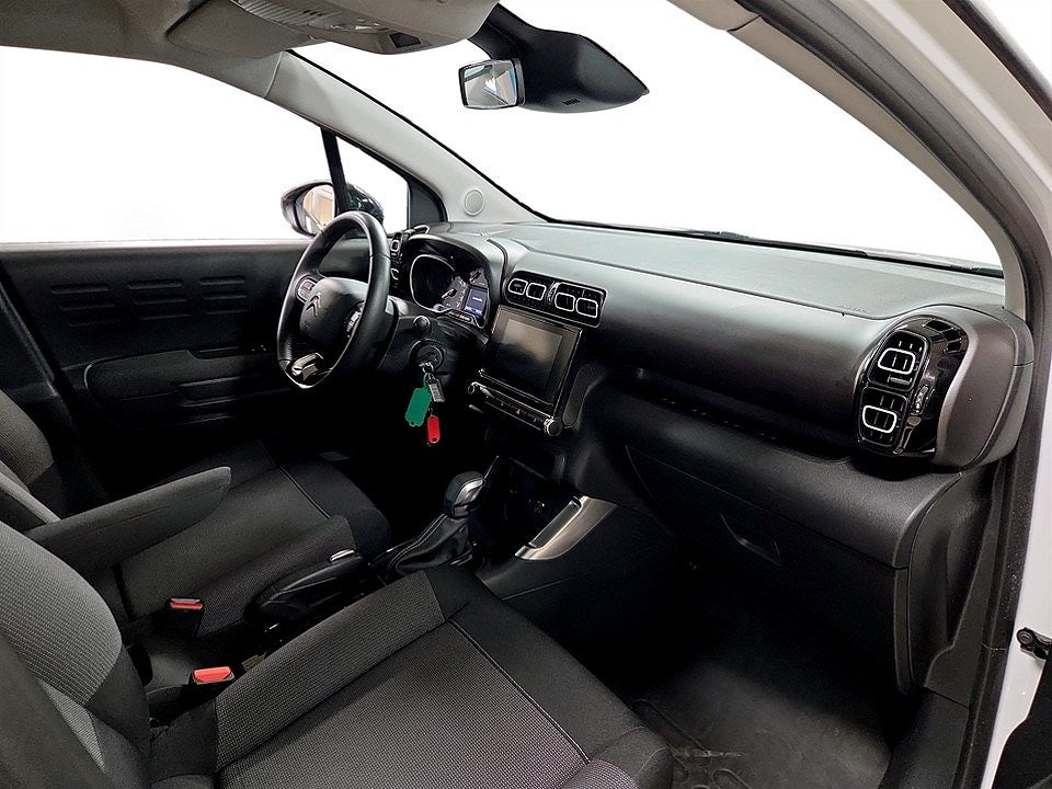 Bild på Citroën C3 Aircross Shine 1.2 PT Aut - BACKSENSORER, CARPLAY
