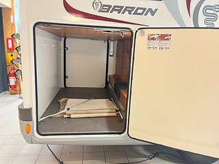 Husbil-alkov Elnagh BARON 26 7 av 27