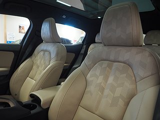 Halvkombi polestar 2 9 av 16