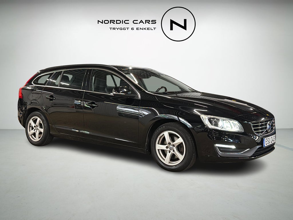 Volvo V60 D2 Momentum 116 HK PDC S/V Hjul Låga mil Kamrembytt