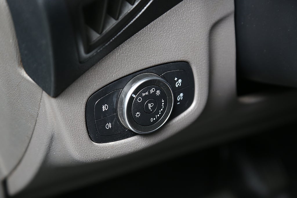Ford transit Connect 210 LWB 1,5 EcoBlue L2 Aut Kamera Värme Drag 2019