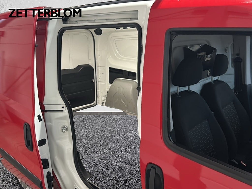 Transportbil - Skåp Opel Combo 9 av 16