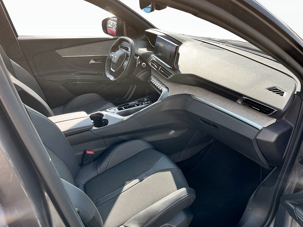 Bild på Peugeot 3008 GT Black Pack 1.2 PT 130hk Aut - B-KAMERA, CARPLAY