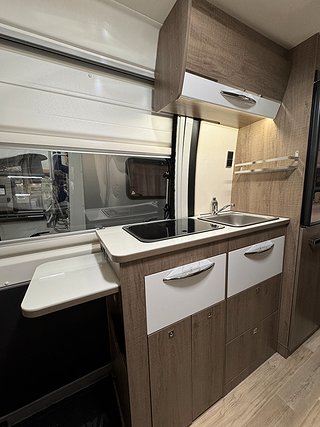 Husbil-halvintegrerad Pilote V600G 190HK 7 av 19