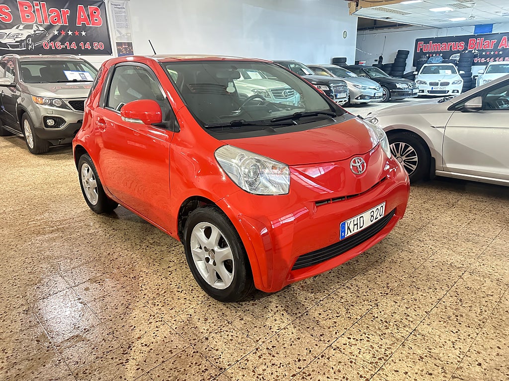 Toyota iQ 1.0 VVT-i ny Servad & Ny Besiktigad 