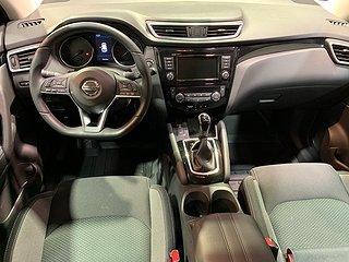 SUV Nissan Qashqai 10 av 25