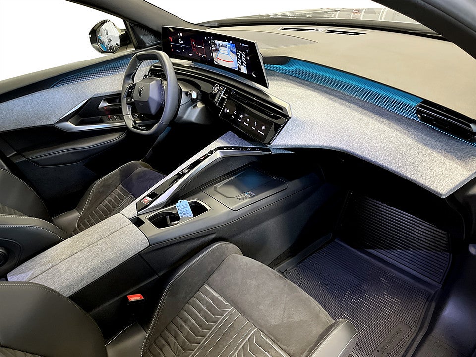 Bild på Peugeot 3008 GT Hybrid 145hk Aut B-KAMERA CARPLAY