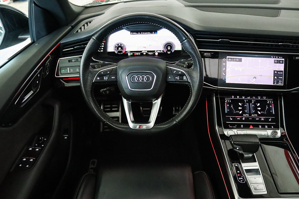 Audi Q8 50 TDI Quattro S Line Matrix B&O Panorama Dragkrok