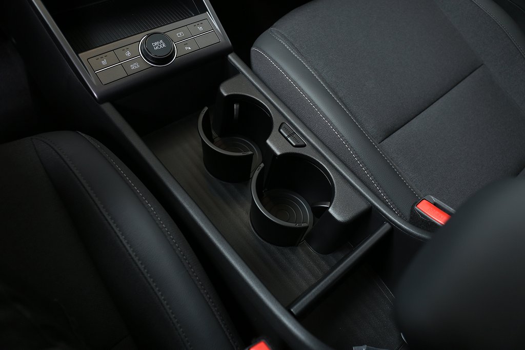 Hyundai Kona 1.6T Hybrid Essential Automat 0,99% RÄNTA 2025