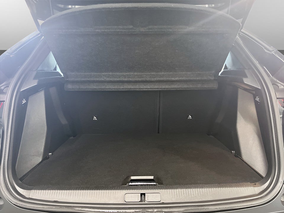Bild på Peugeot 2008 GT 1.2 PT 130hk Aut B-KAMERA NAVI