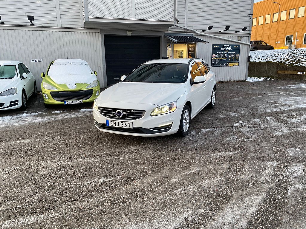 Volvo V60 D4 Momentum Eu6 NYSERVAD Värmare